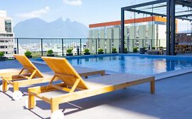 Lux 2 Bedroom Apartment, Swimming Pool, Gym And Free Parking Spot In Macro Plaza Area